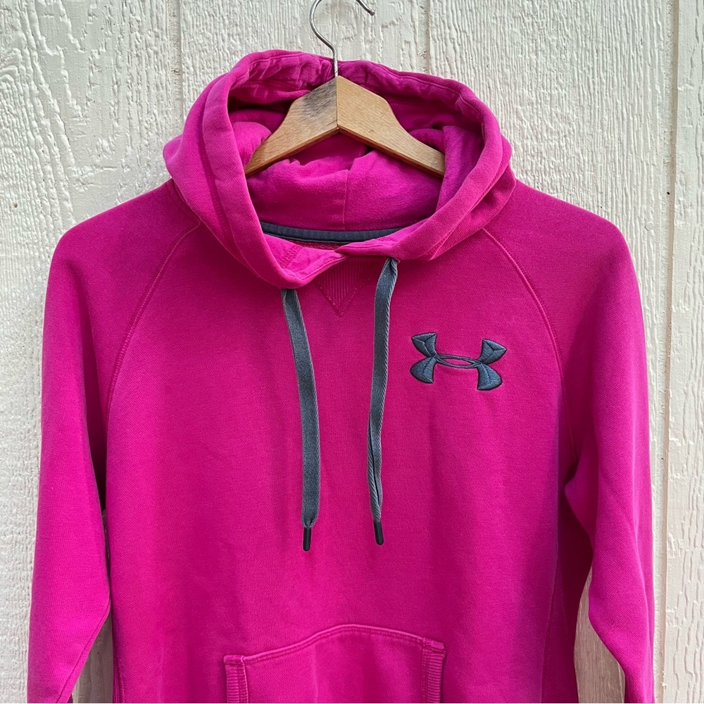 EUC Pink Under Armour Hoodie With Gray Accent Women’s XS